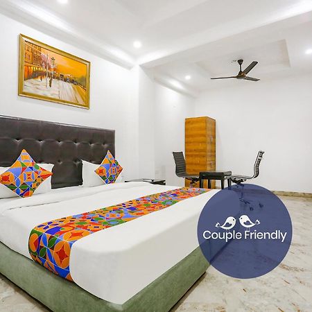 德里 Fabexpress Taj Residency Near Yashobhoomi Convention Centre酒店 外观 照片