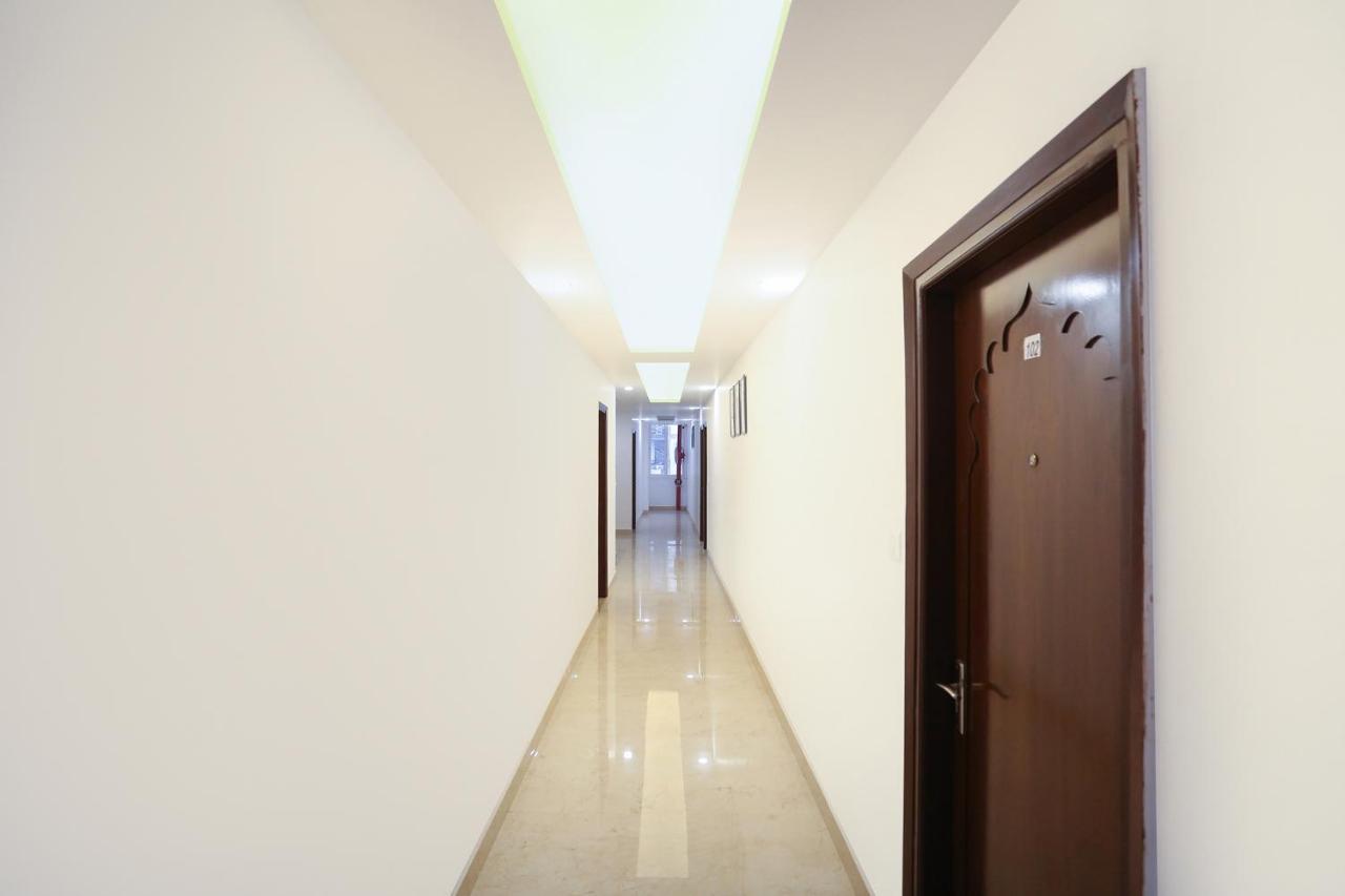 德里 Fabexpress Taj Residency Near Yashobhoomi Convention Centre酒店 外观 照片